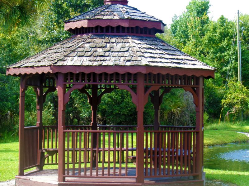 Oval Gazebo Installation detail