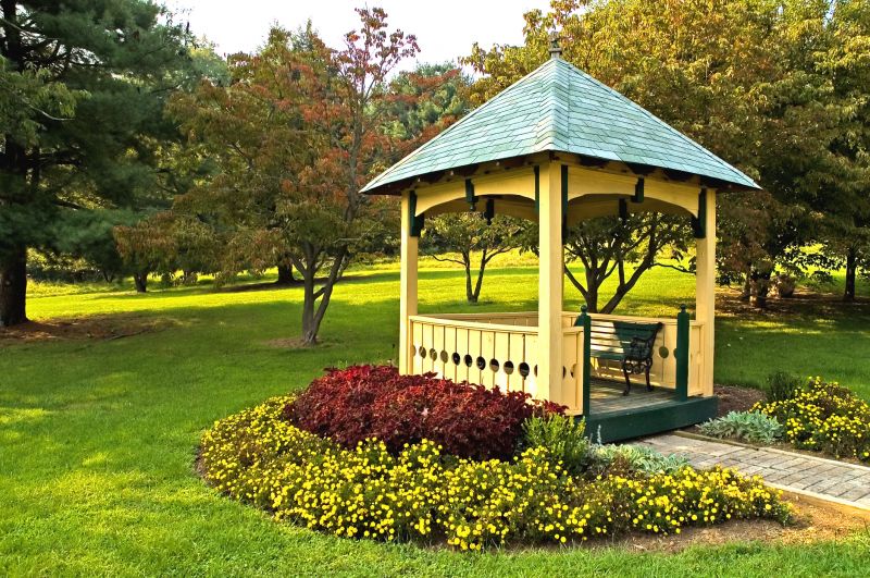 Oval Gazebo Installation detail